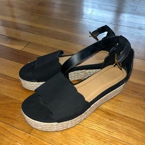 Platform Scallop Detail Sandal